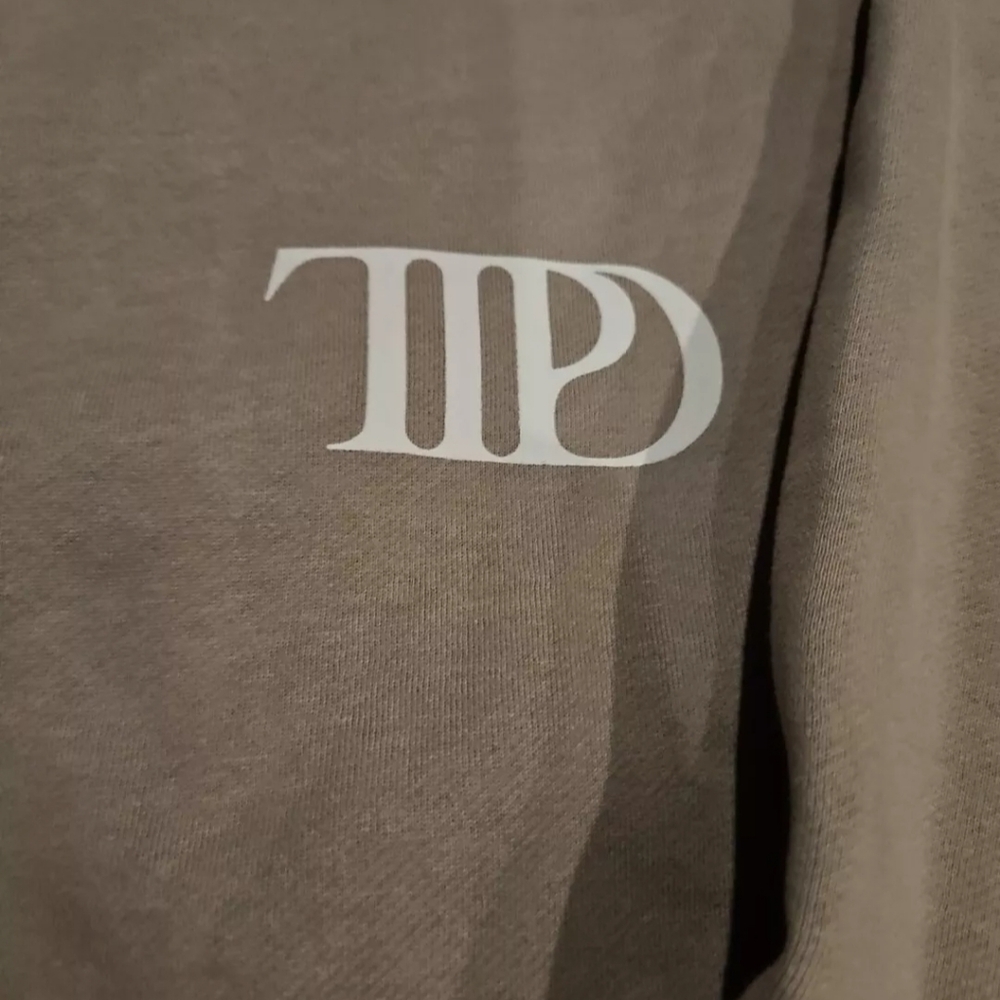 New Taylor Swift ttpd beige crewneck sweatshirt size small - Picture 8 of 12